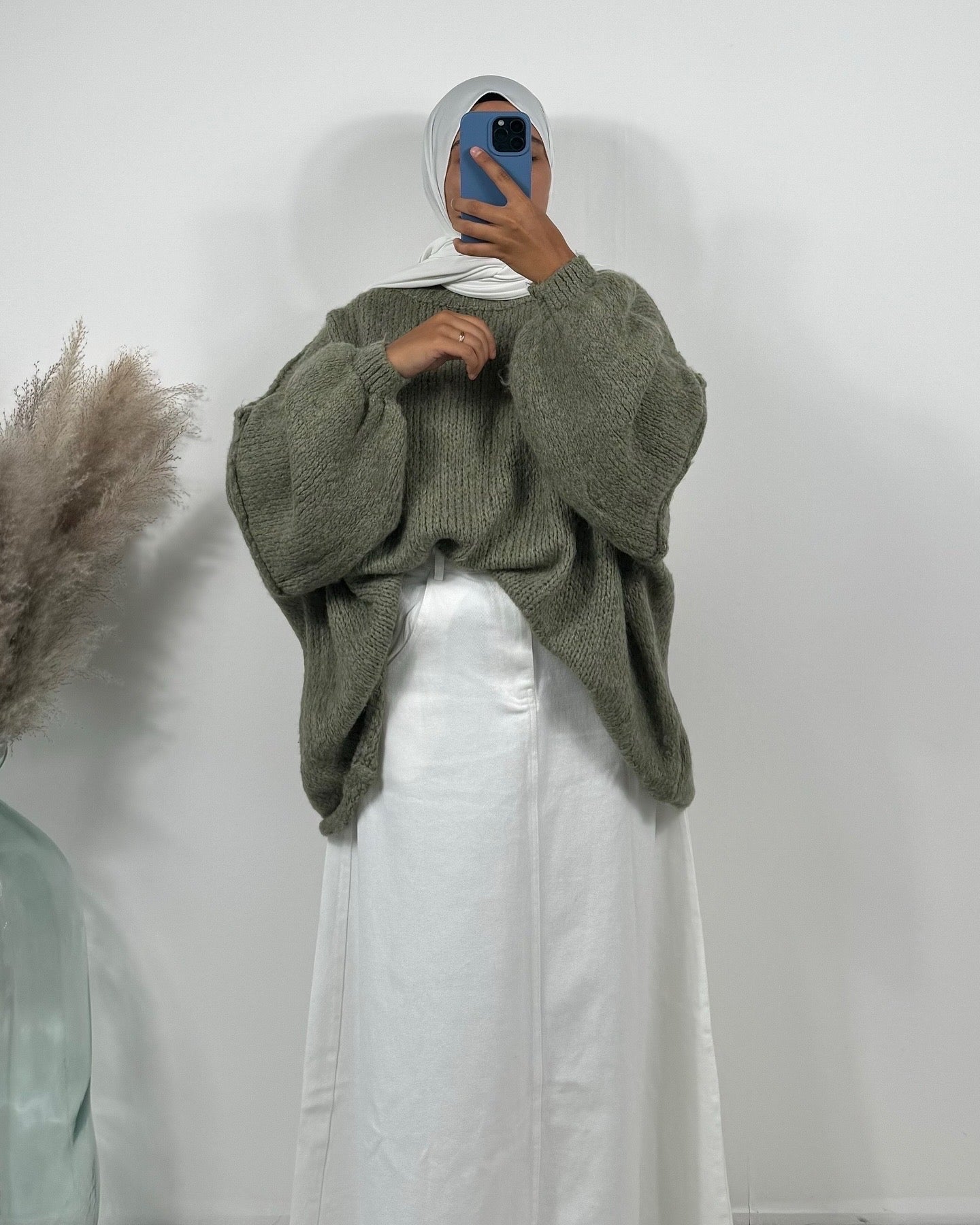 Comment styliser une jupe évasée pour l’hiver ?