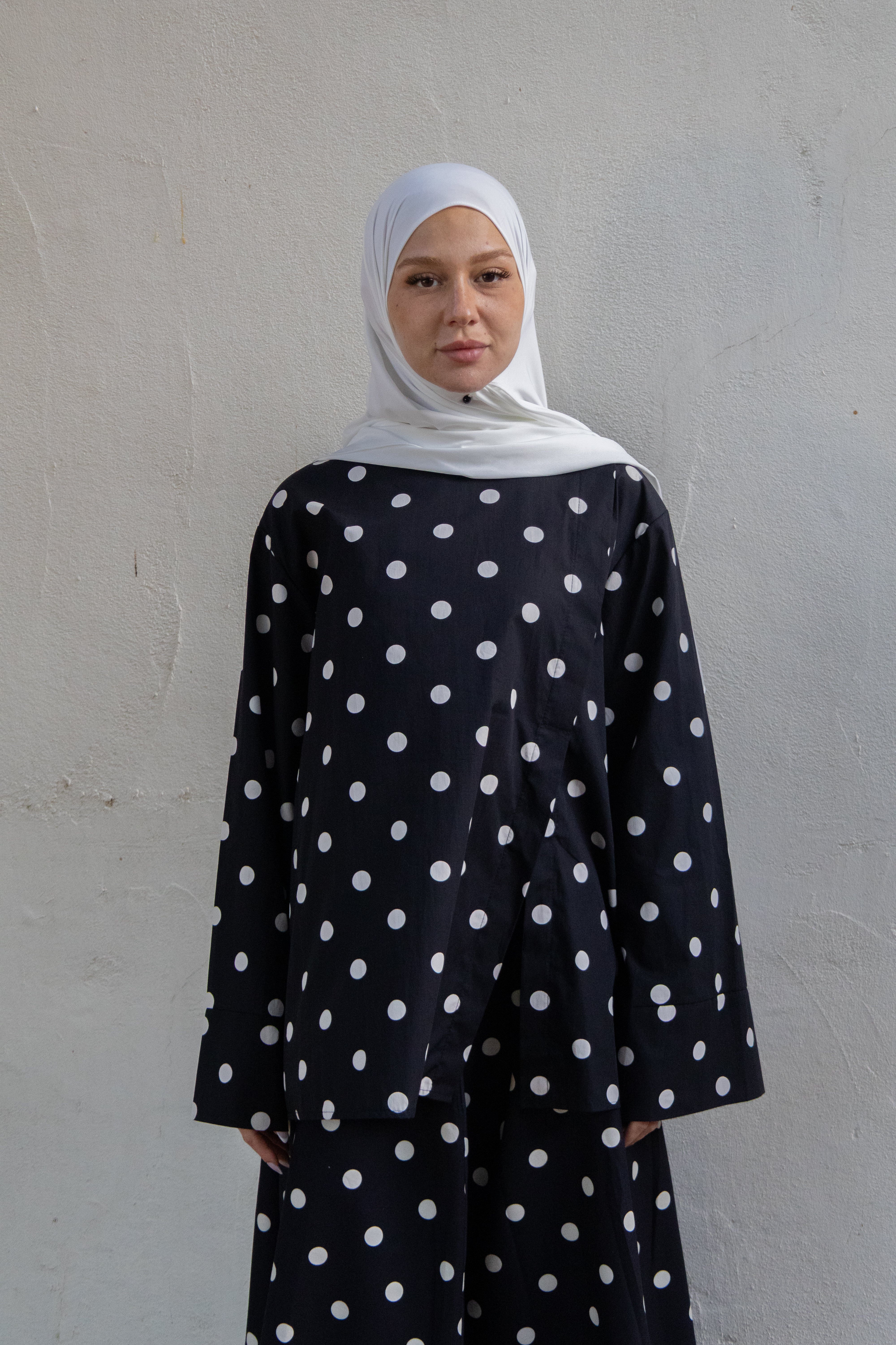 Haut a fentes a pois - Noir