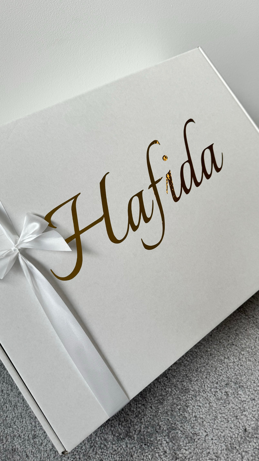 Box cadeau vide - Personnalisation avec un prénom