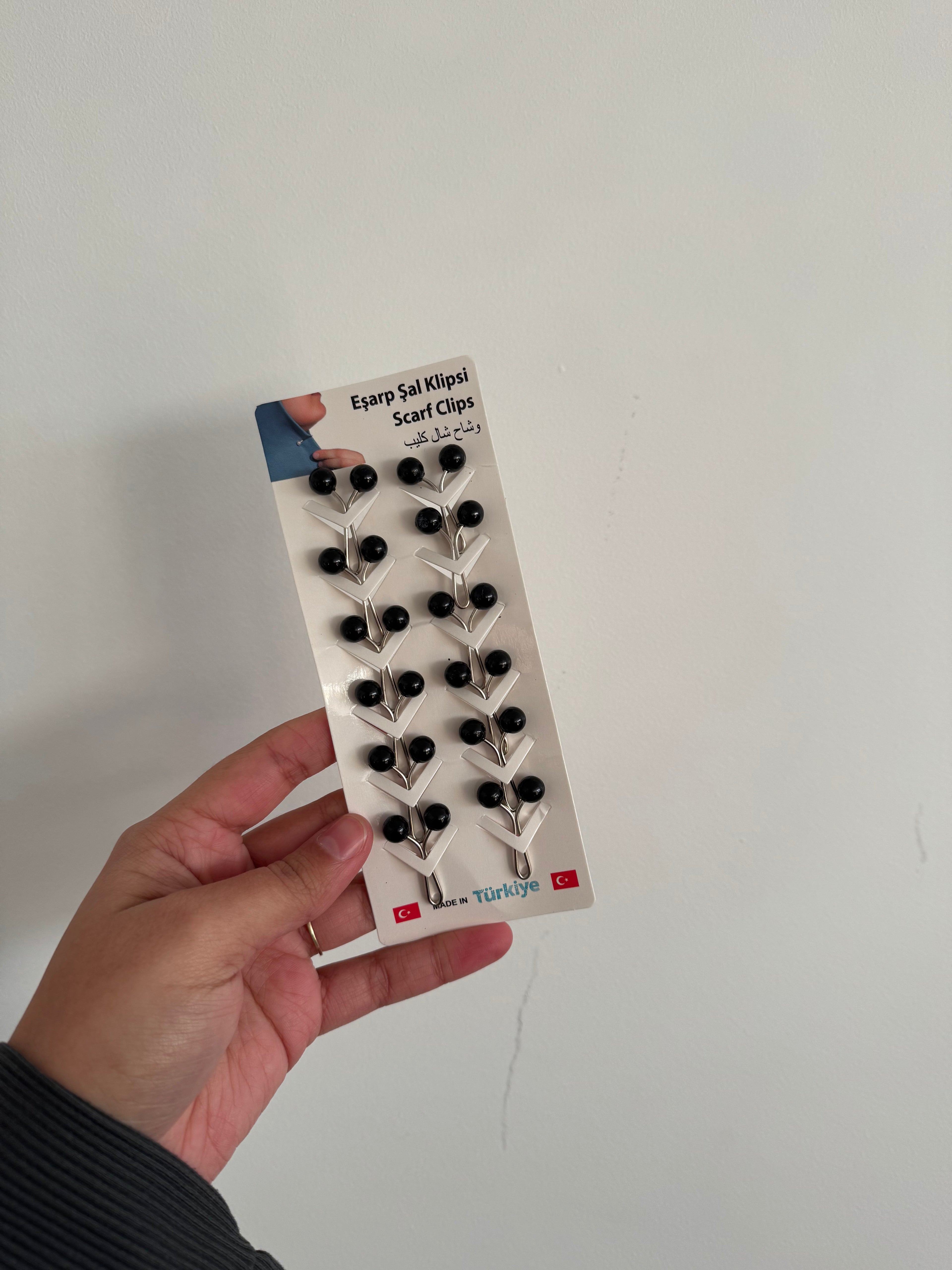 Anti hole pins