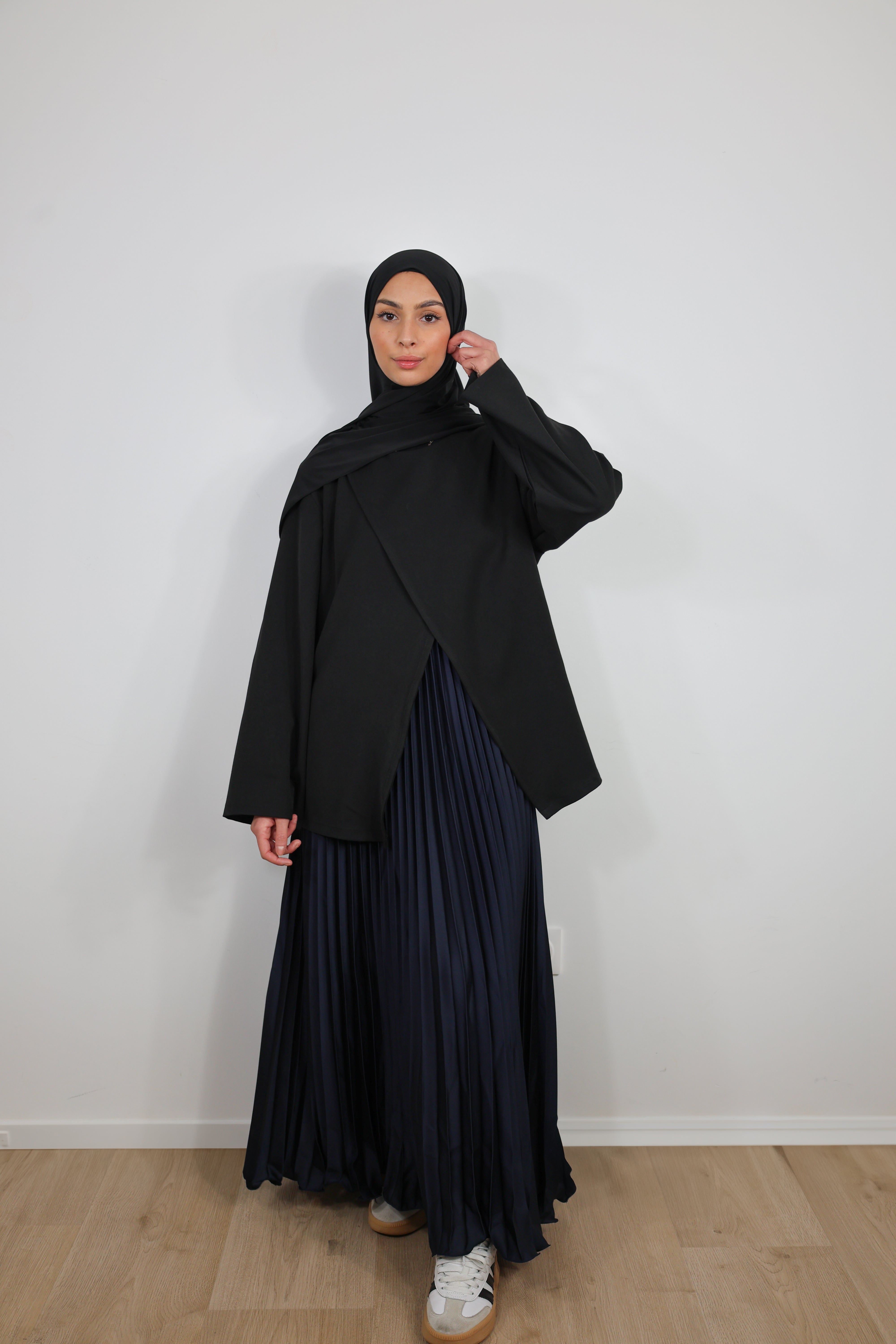 Pleated skirt with gathers