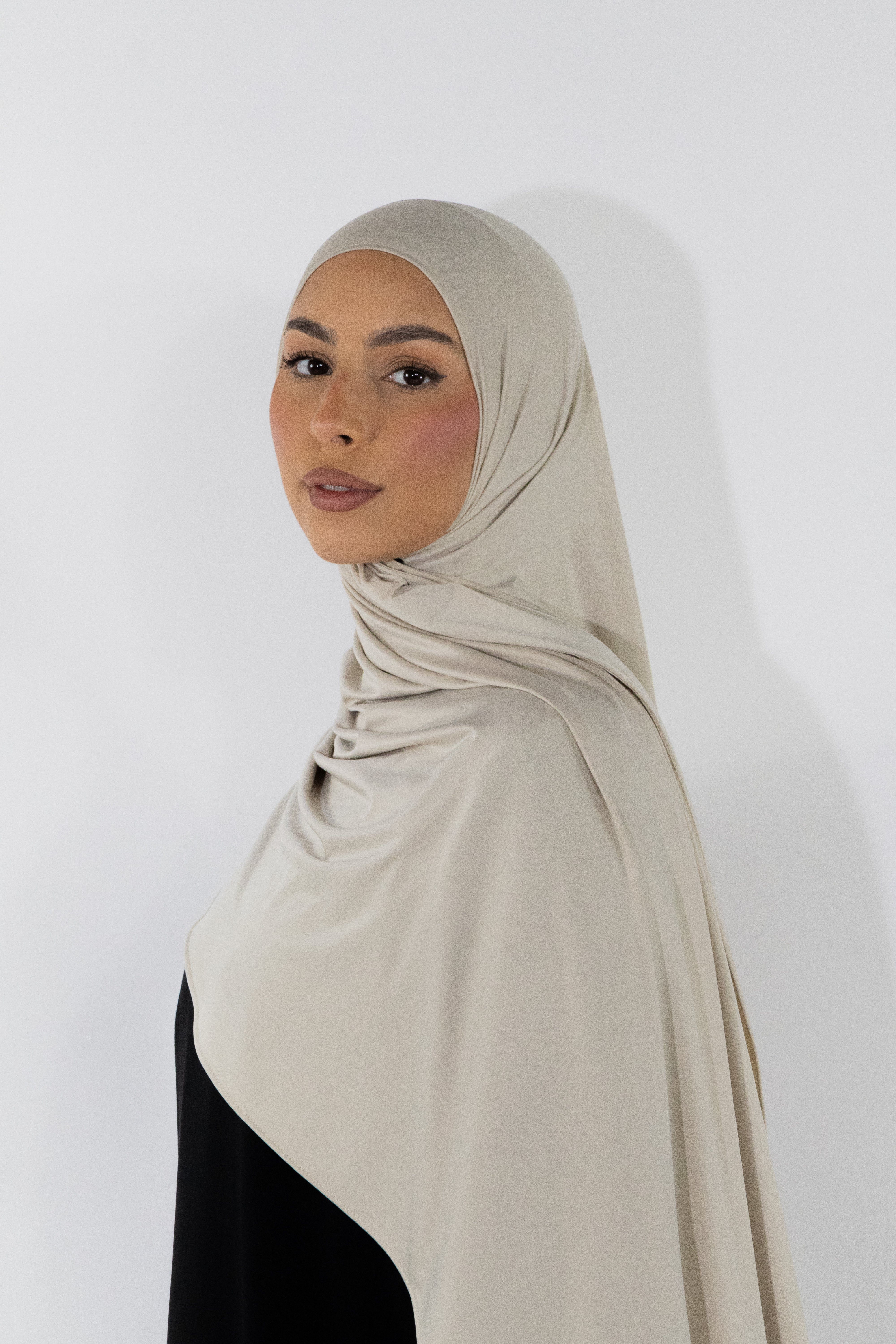 Flowing jersey hijab - Onyx